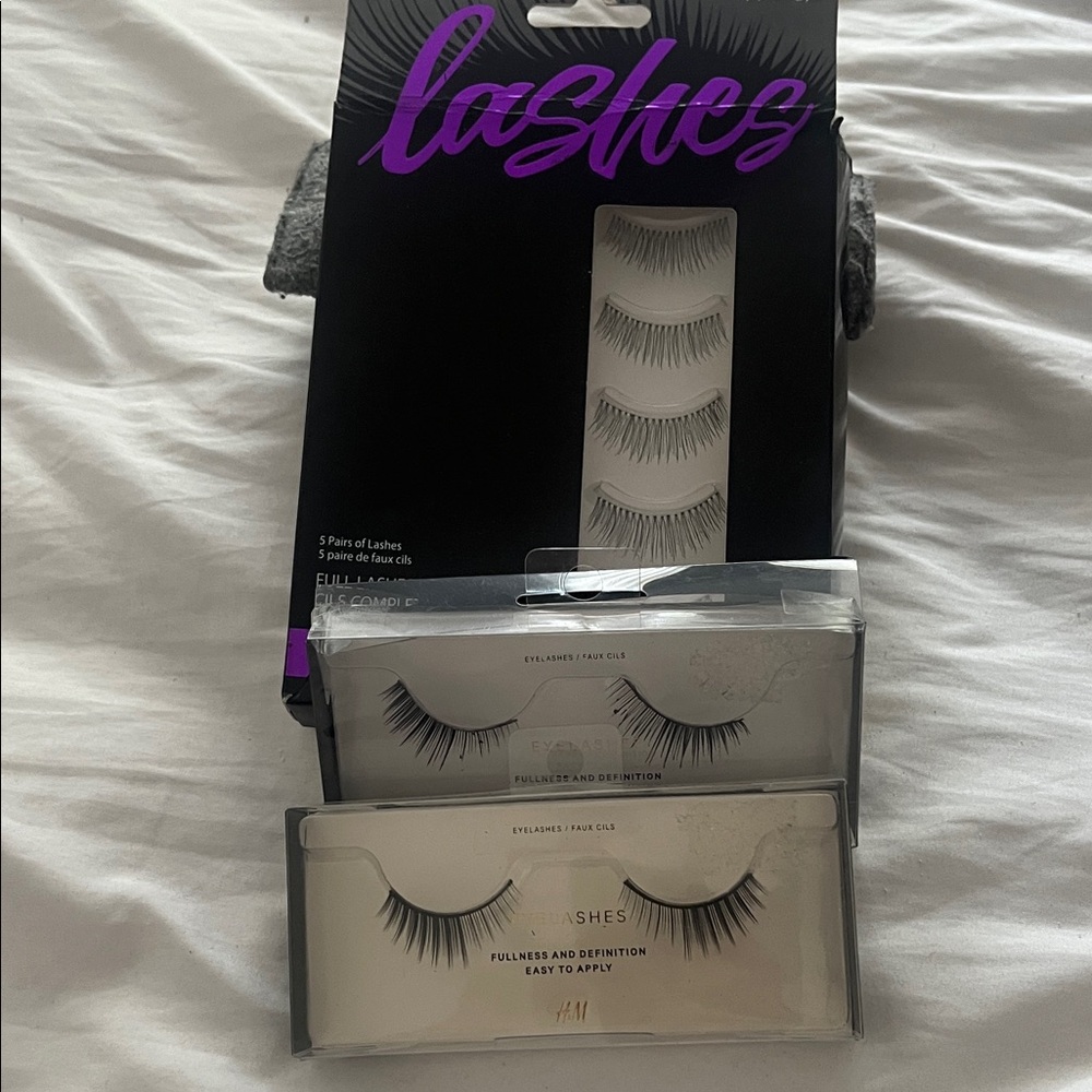H&M Black False Eyelashes Collection